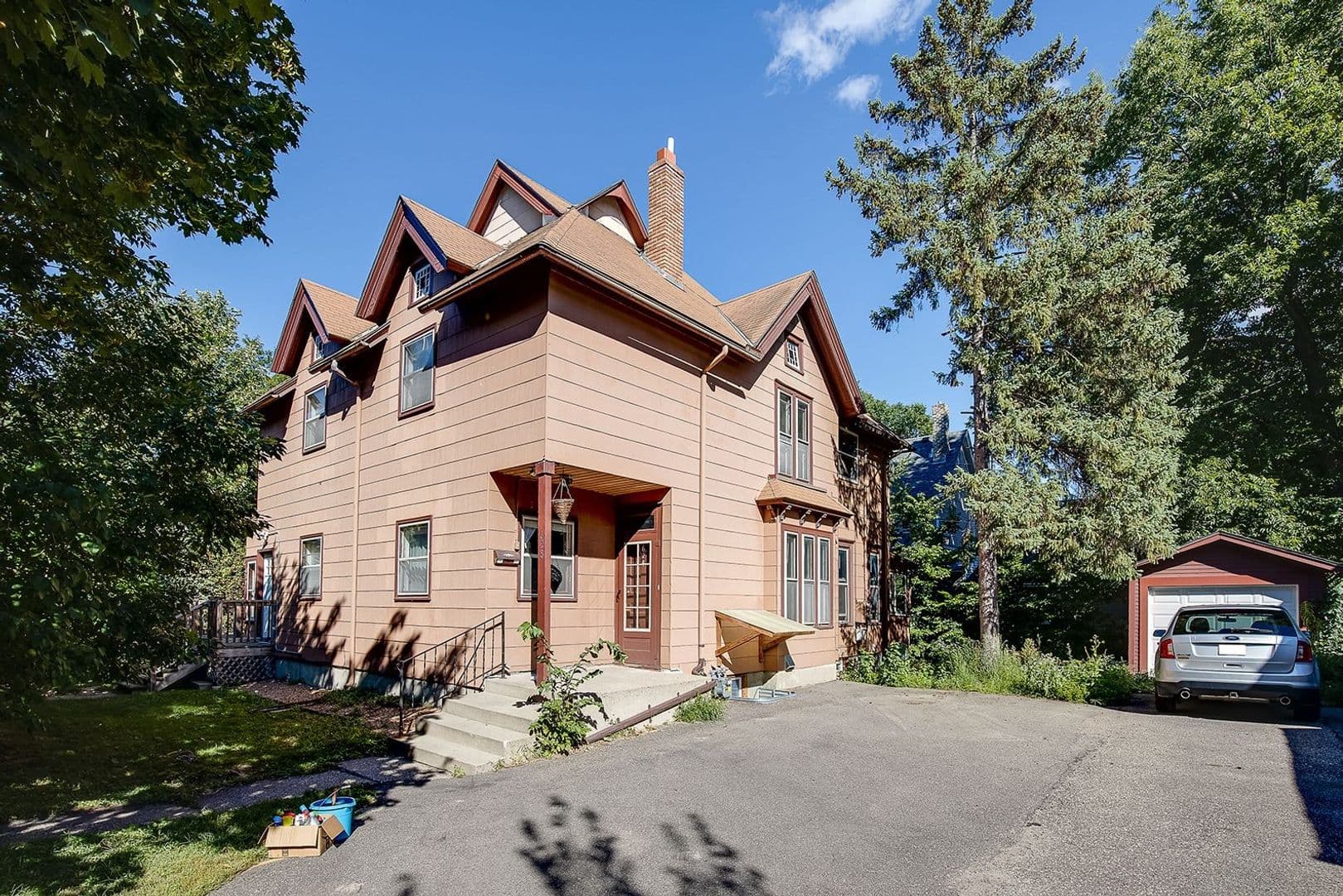 Minneapolis Apartment: 628-30 11th Ave SE