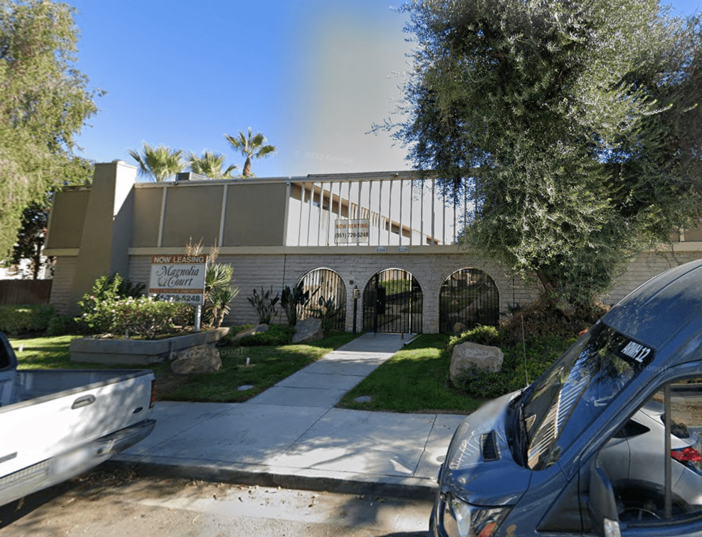 Riverside Apartment: 8208 Magnolia ave