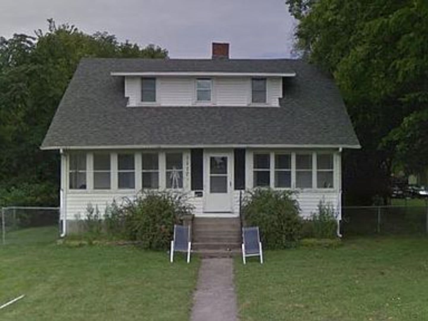 Ames House: 1117 Lincoln way