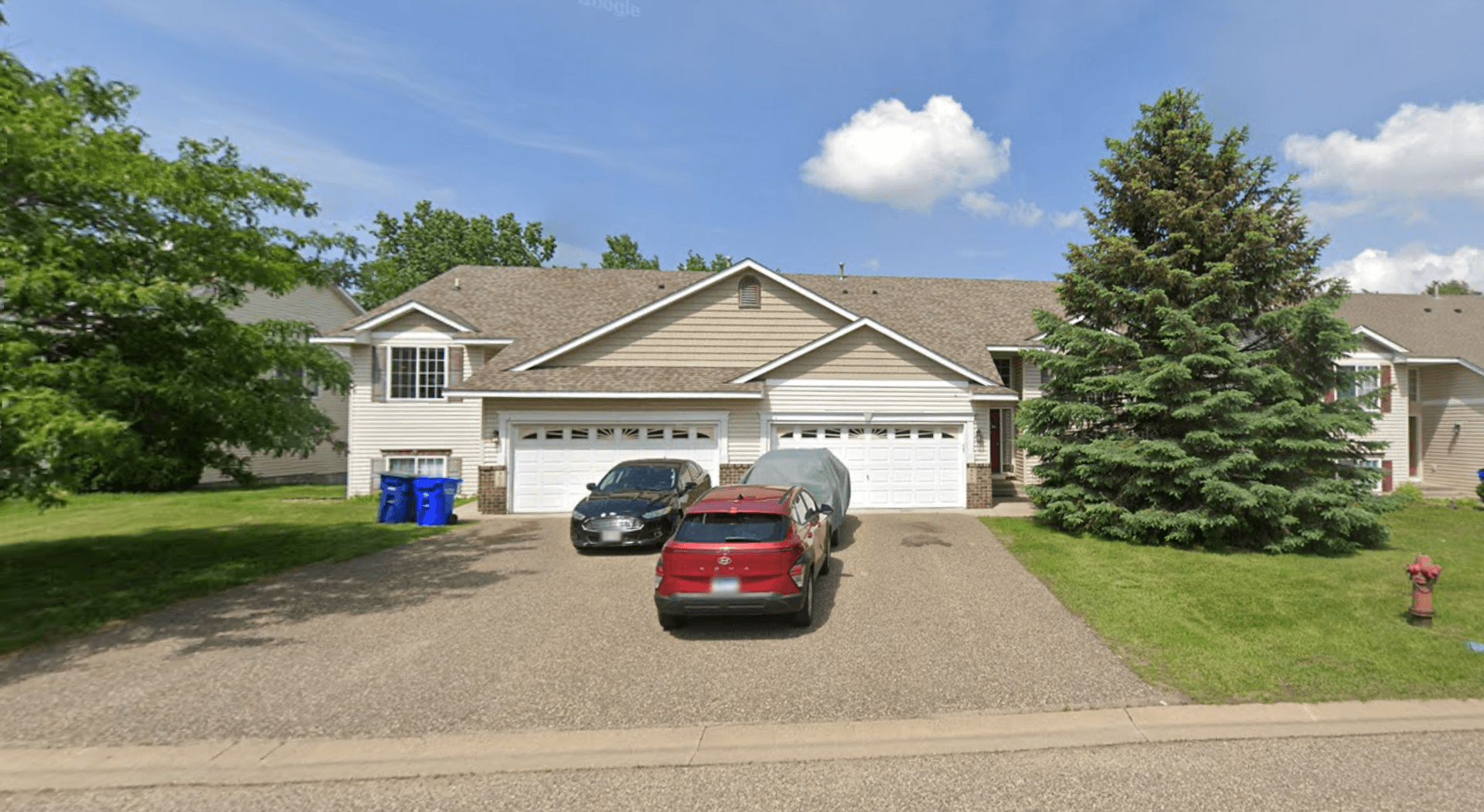 Somerset Townhome: 462 Meadow Lane