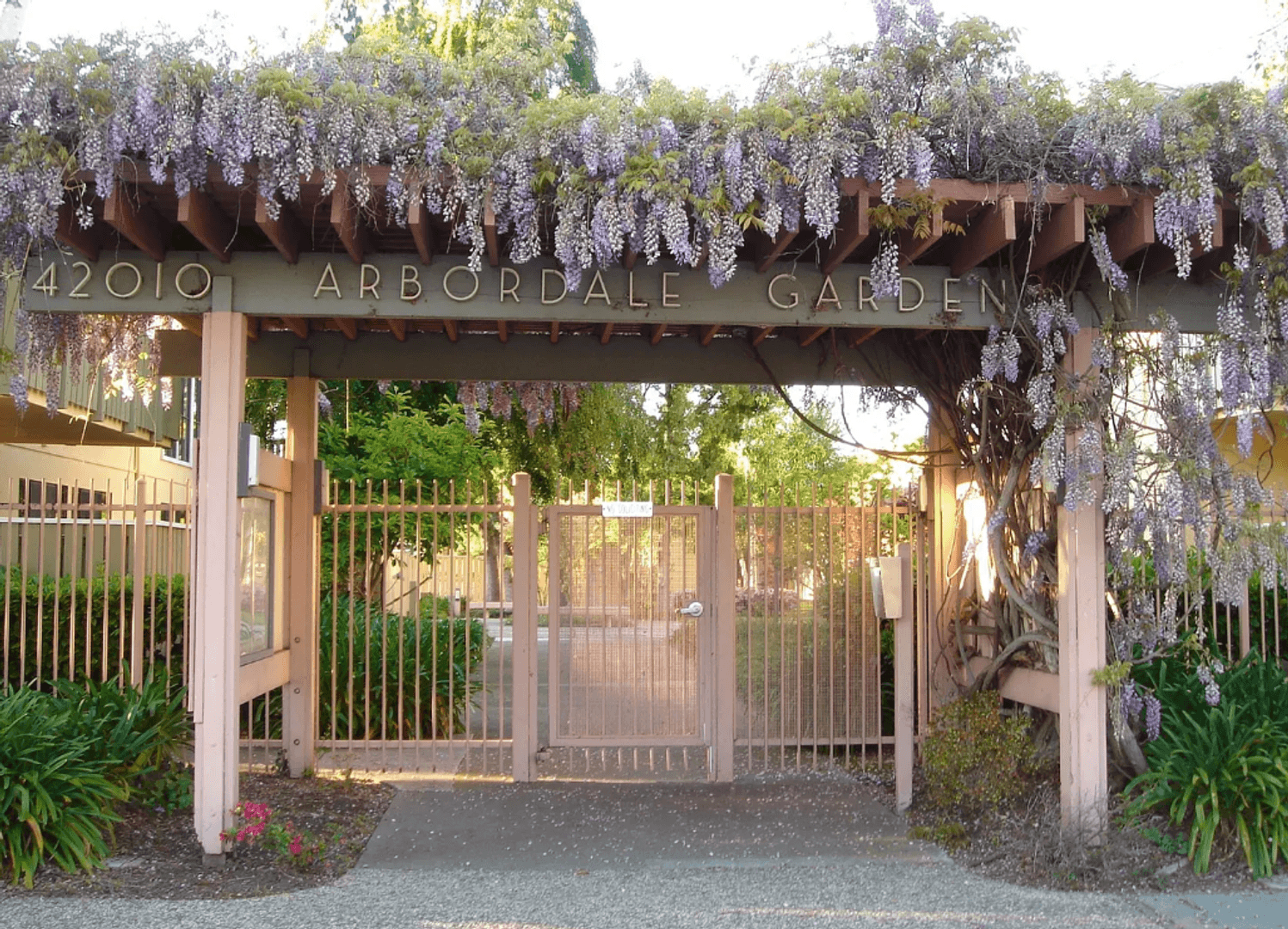 Fremont Apartment: 42010 Blacow Road