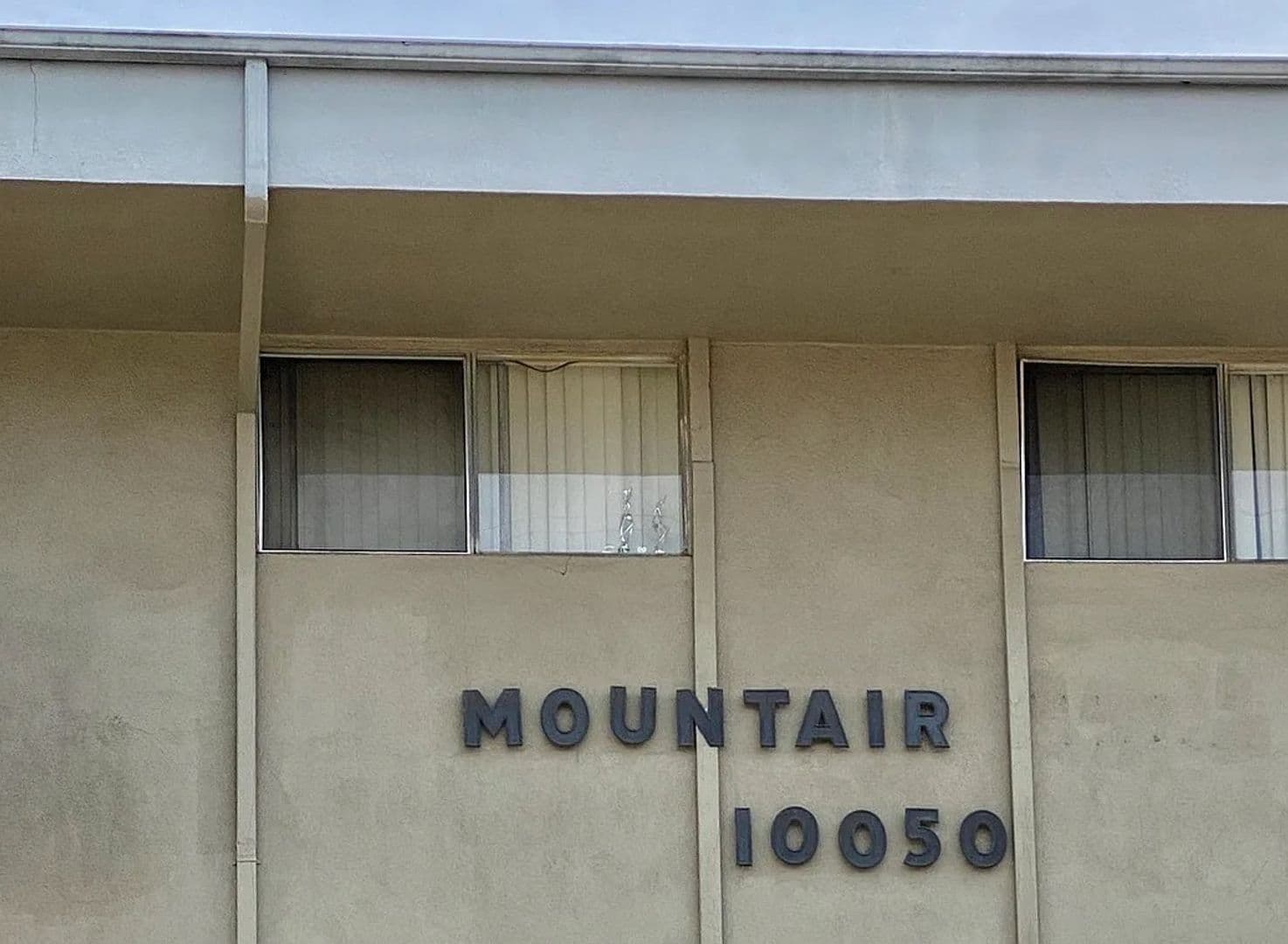 Tujunga Apartment: 10050 Mountair Ave