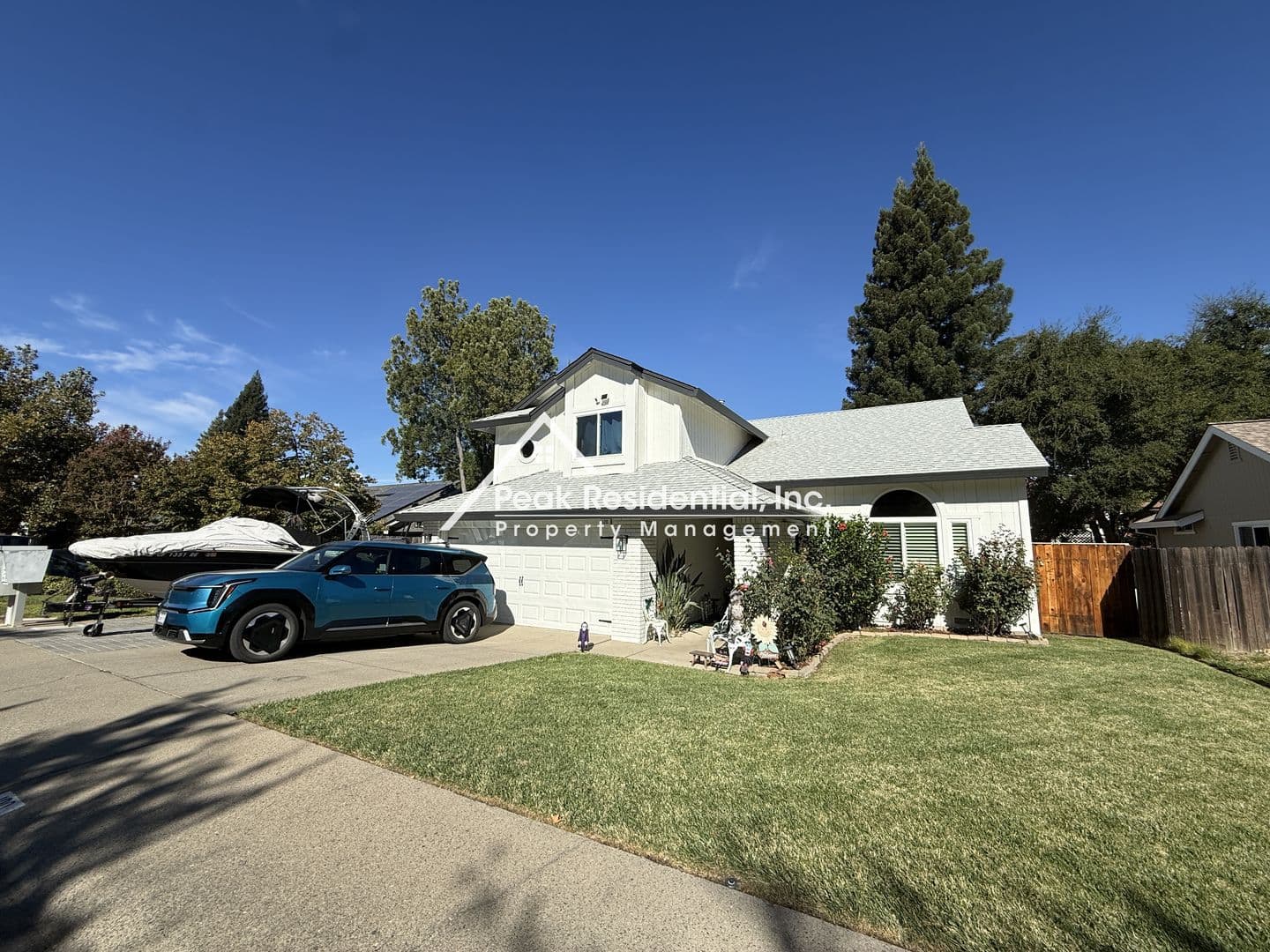 Folsom House: 120 Fererra Dr