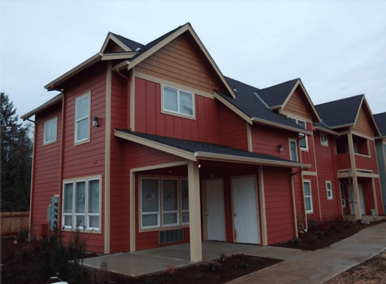 Salem Apartment: 4685-4711 Sunnyside Rd SE