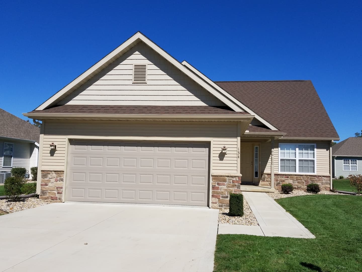 Warsaw Apartment: 101 Briar Ridge Circle