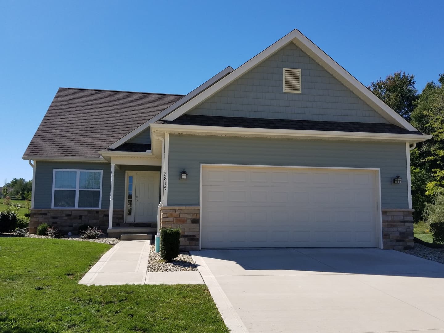 Warsaw Apartment: 101 Briar Ridge Circle