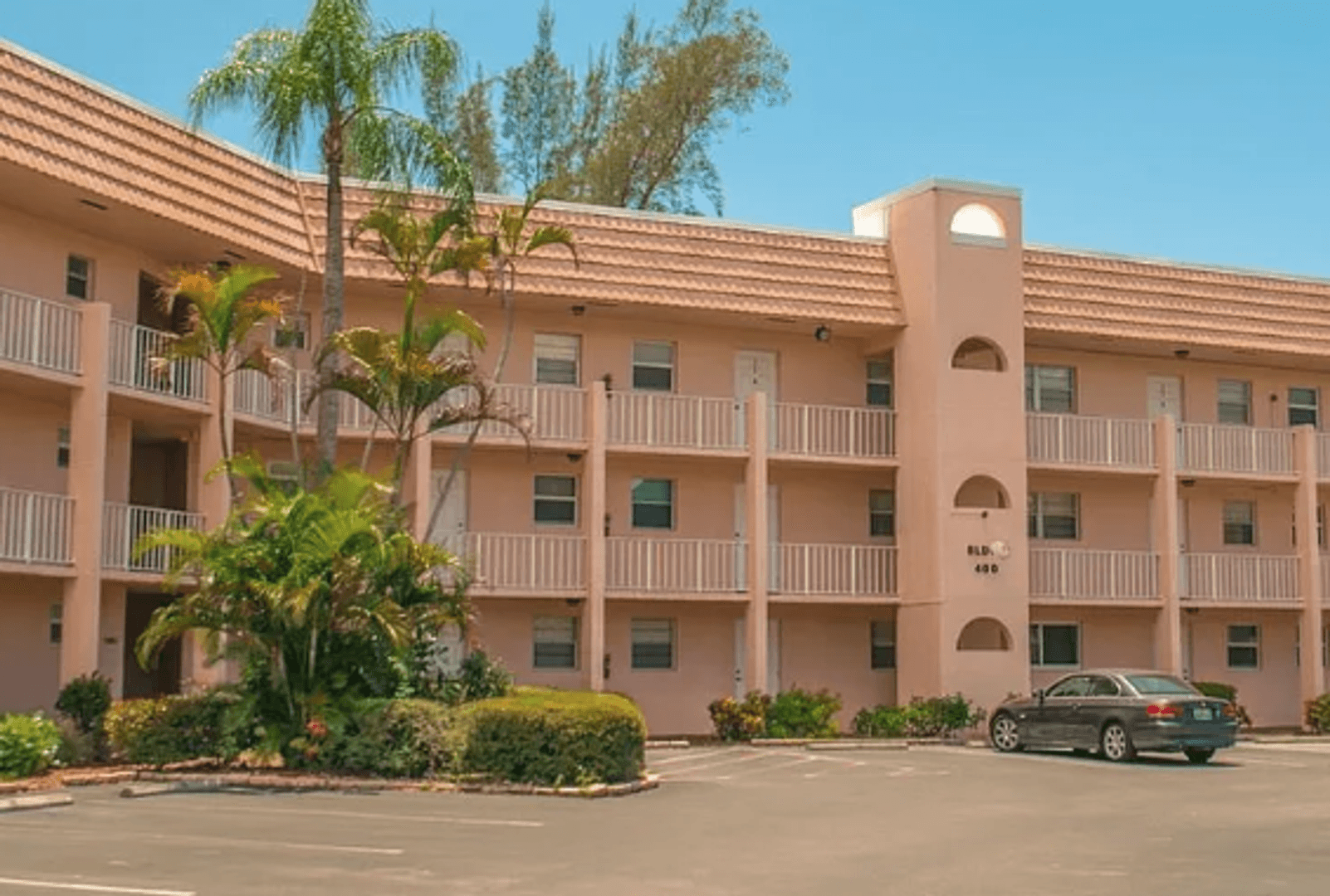 Naples Condo: 400 Forest Lake Boulevard Unit 302