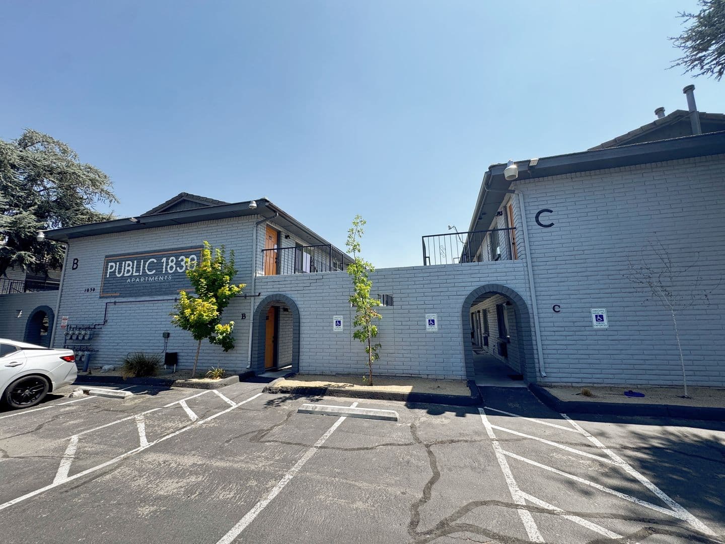 Reno Apartment: 1830 Kirman Avenue
