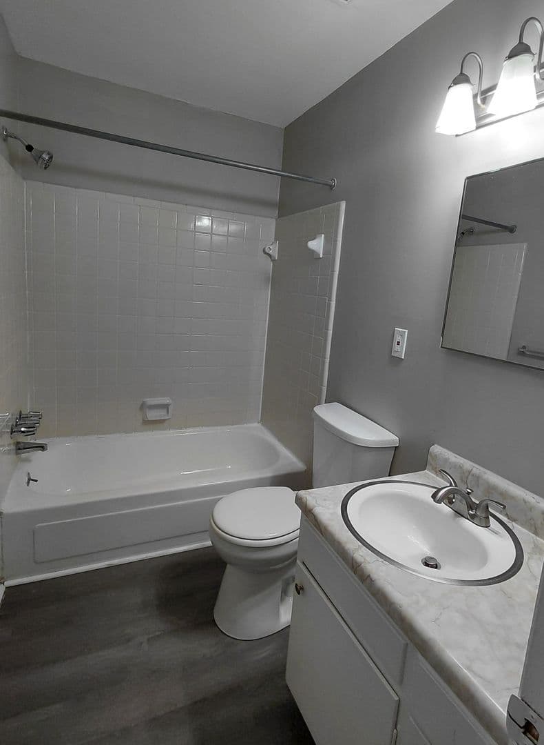 Macon Apartment: 3330 Ridge Ave