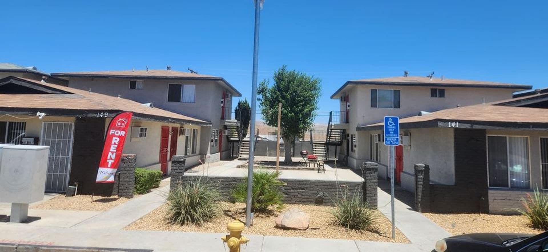 Barstow Apartment: 149 W Buena Vista St.