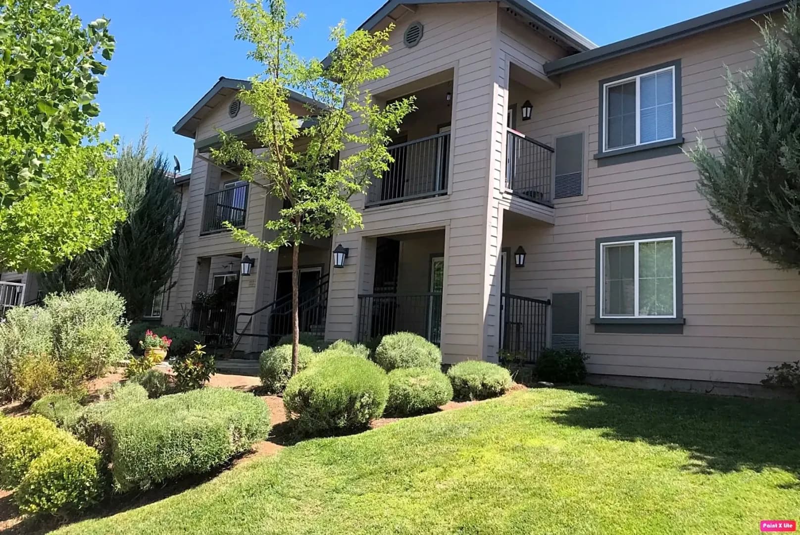 Yreka Apartment: 450 North Foothill Drive