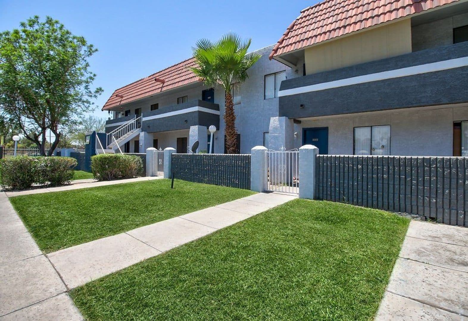 Phoenix Apartment: 2540 W. Maryland Ave.