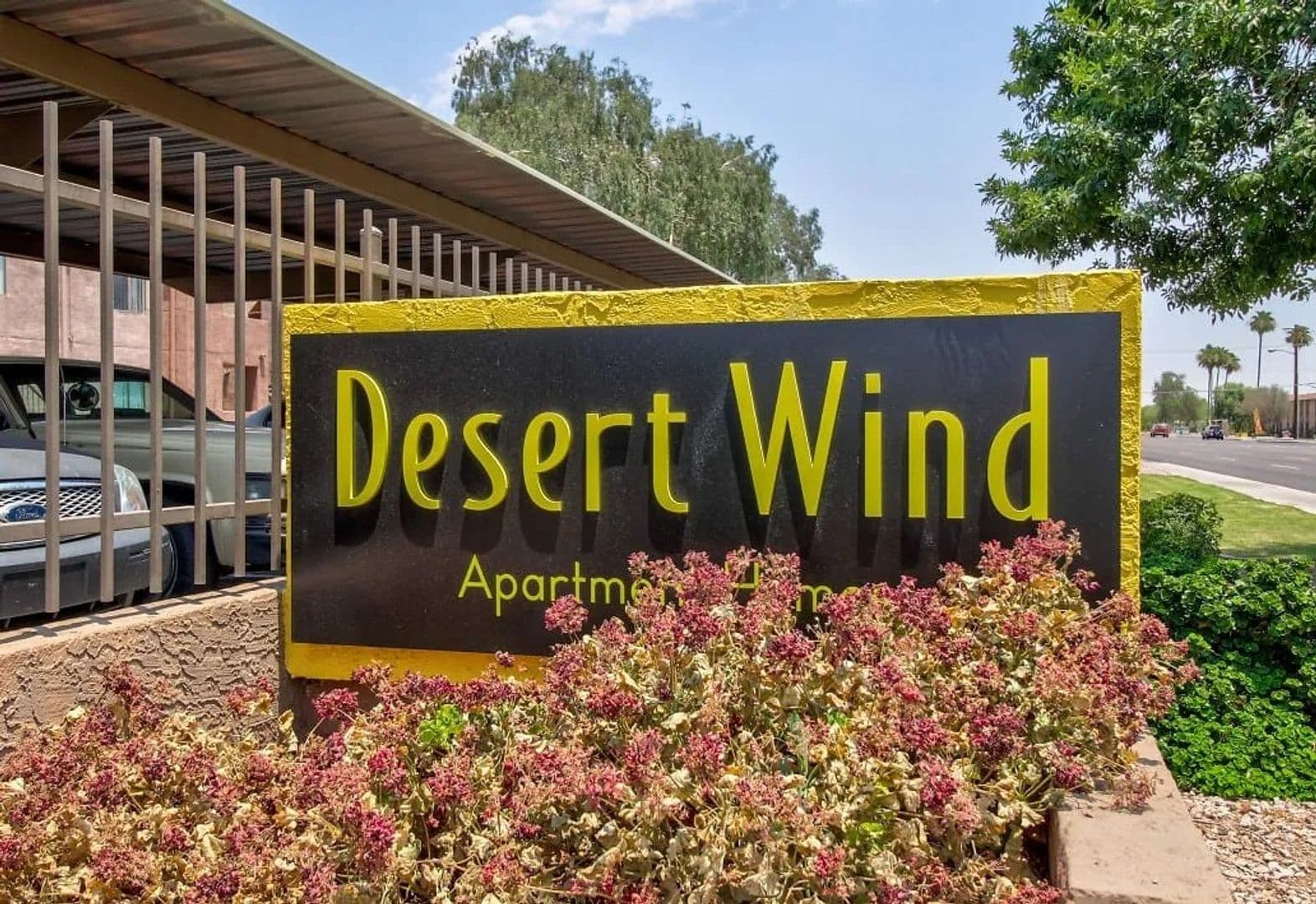 Phoenix Apartment: 4140 W McDowell Rd