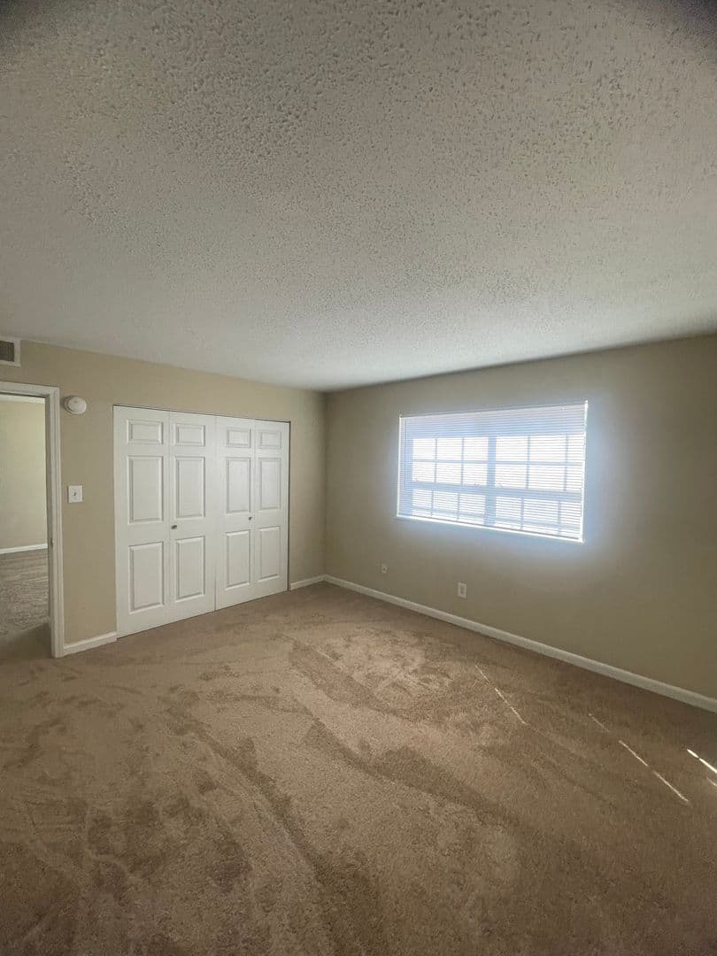 Meridian Apartment: 4524 Highway 39 North
