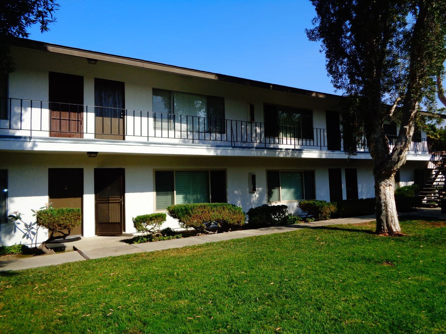 La Habra House: 1330 W. Lambert Rd Unit 130