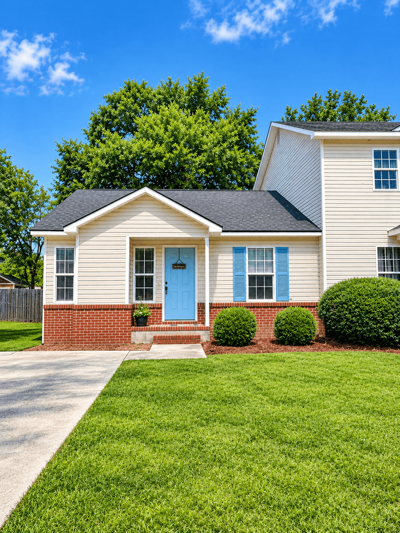 Jacksonville Townhome: 1125 Pueblo Drive