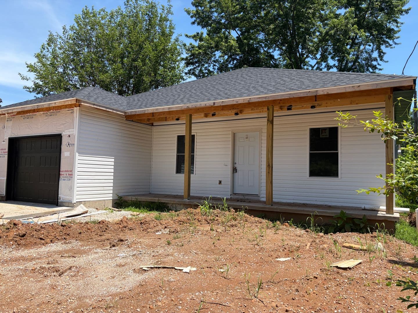 Springfield House: 2142 S Missouri Ave