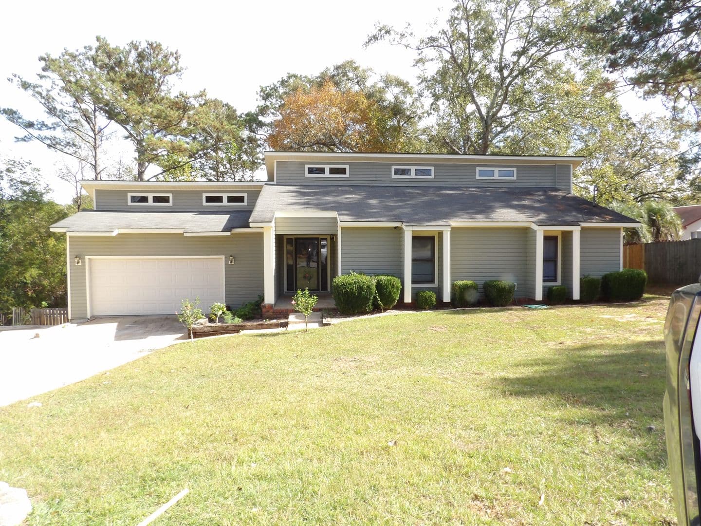 Enterprise House: 102 Iroquois Drive