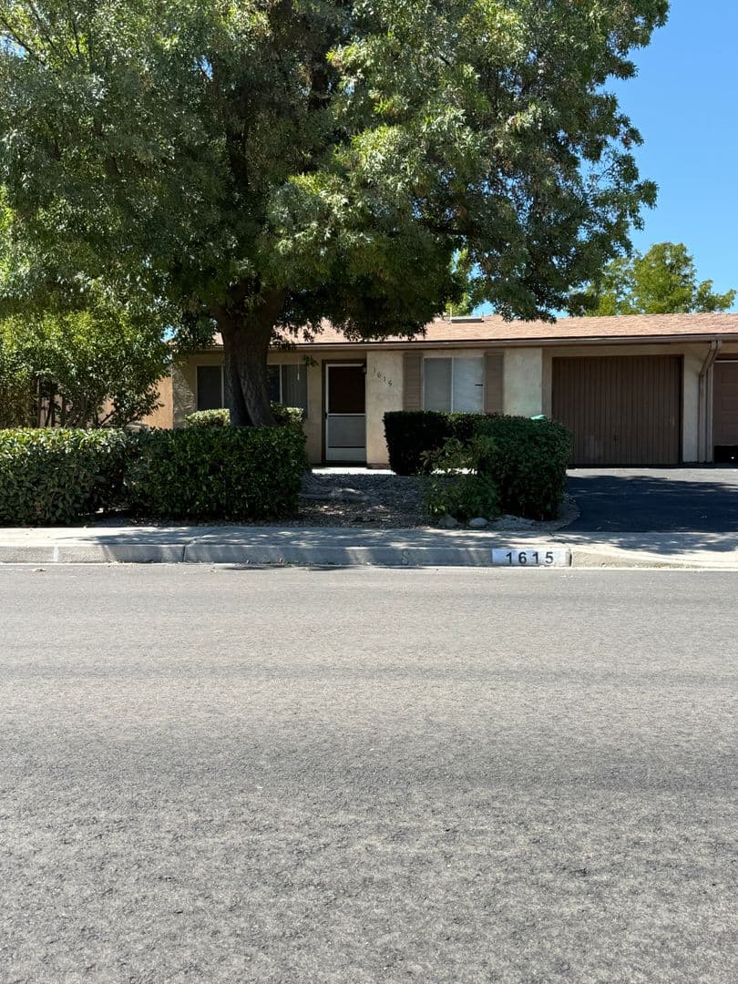 Paso Robles House: 1615 Westfield