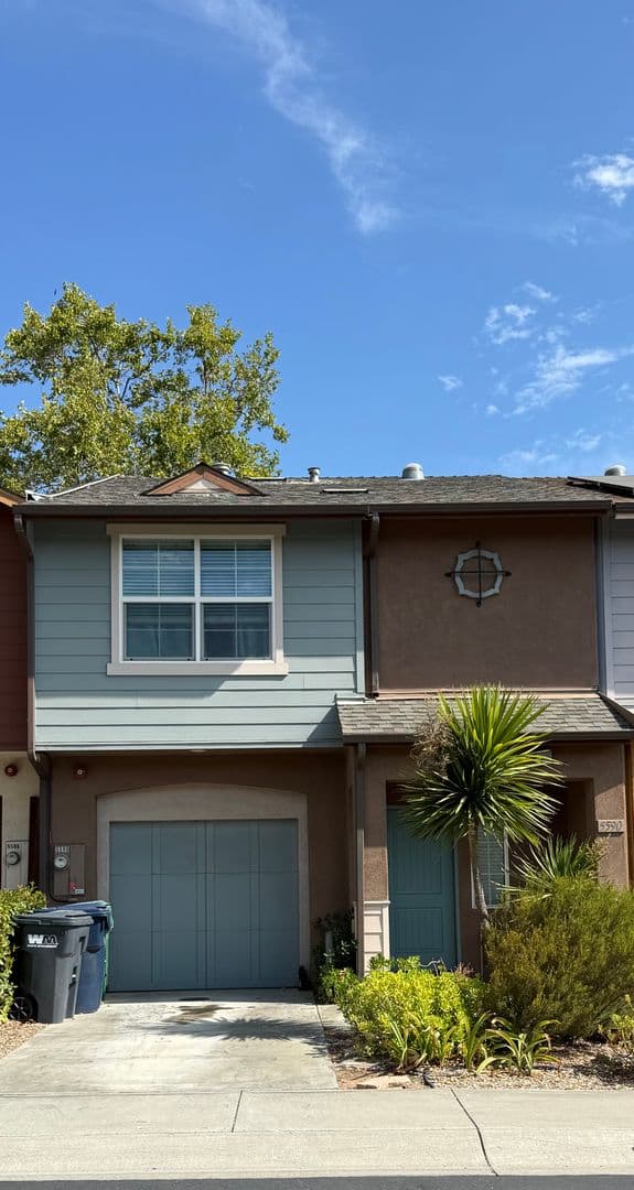 Atascadero House: 5590 Madrono Place