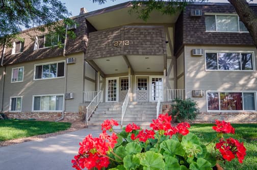 St. Louis Park Apartment: 2700-2712-2727 Rhode Island Av