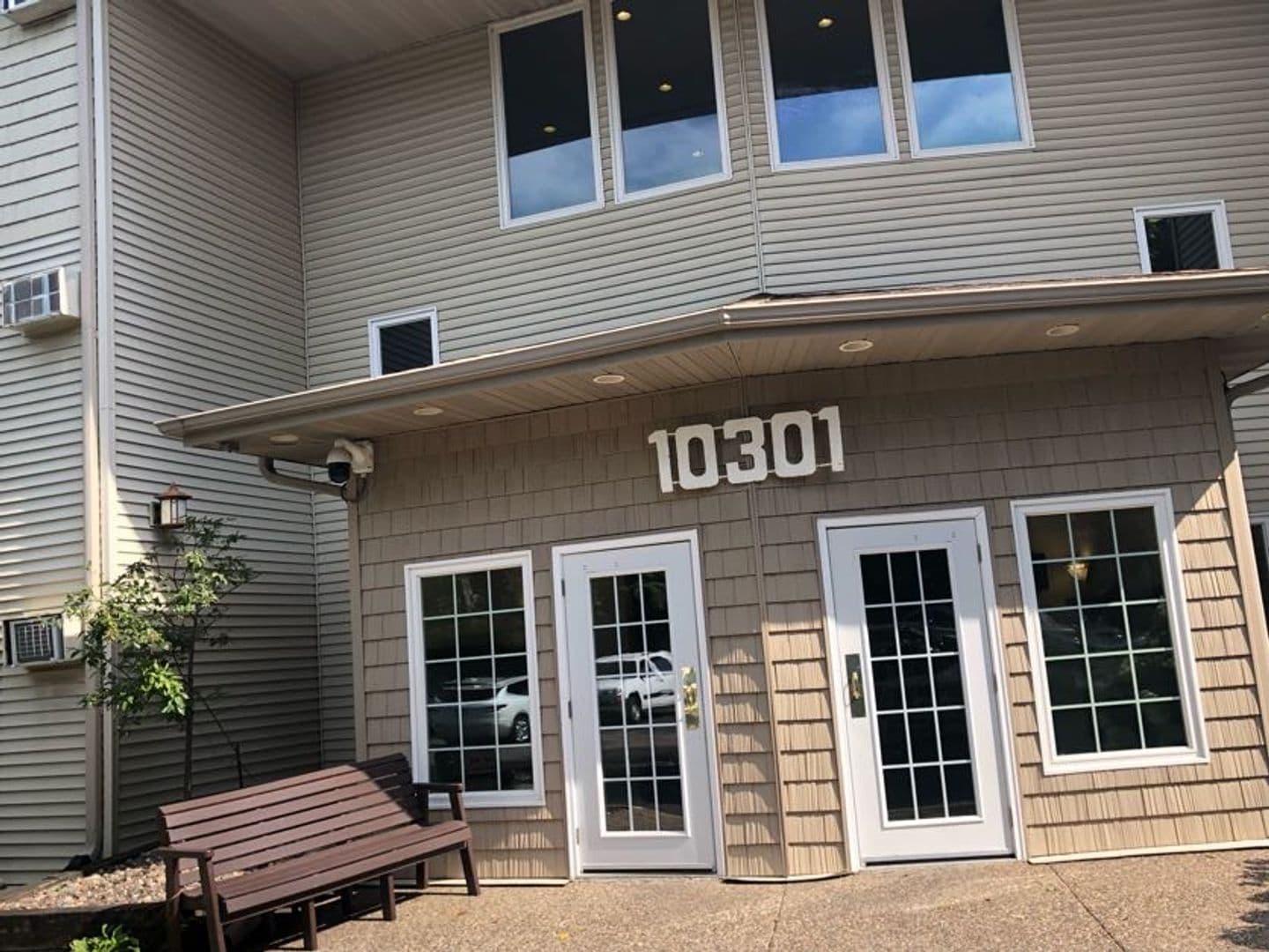 Minnetonka House: 10301 Cedar Lake Rd #213