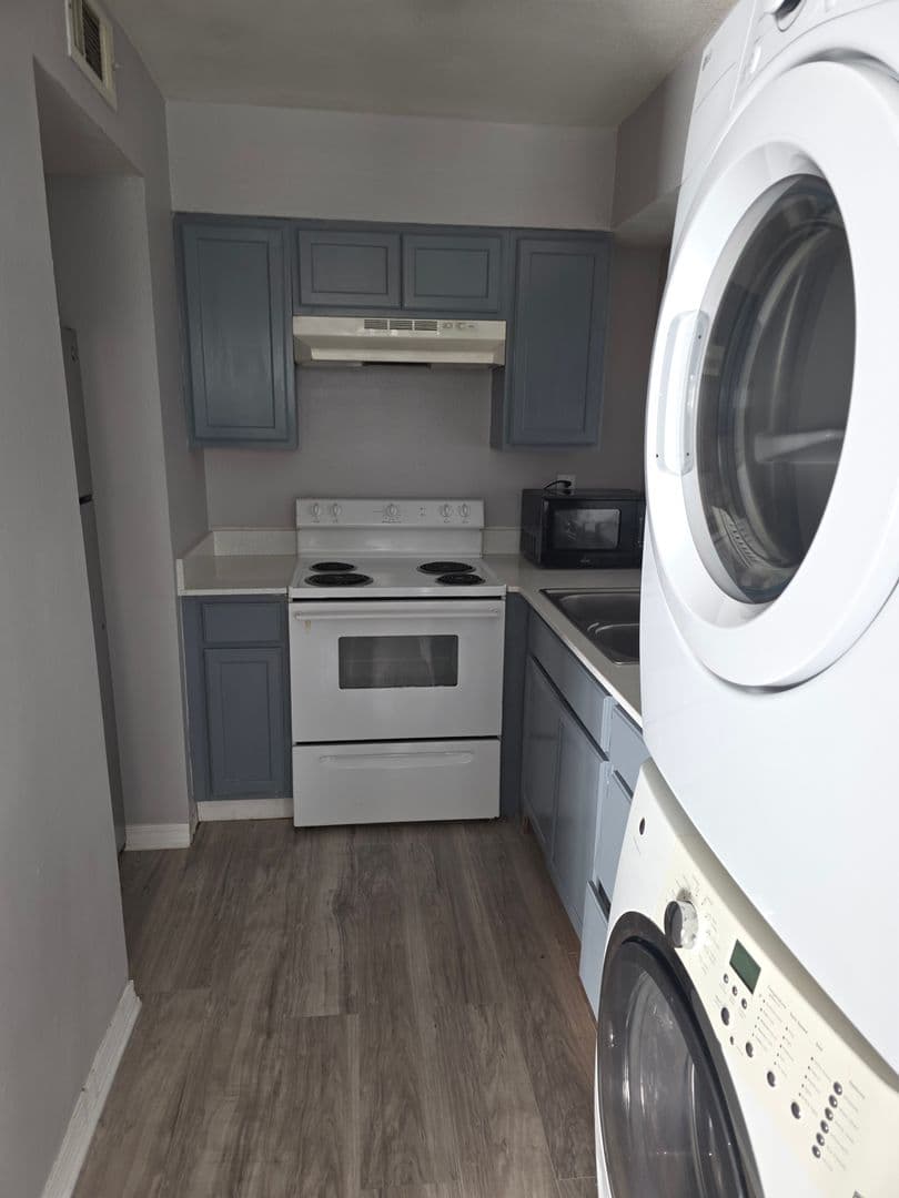 Slidell Apartment: 4480 Pontchartrain Drive