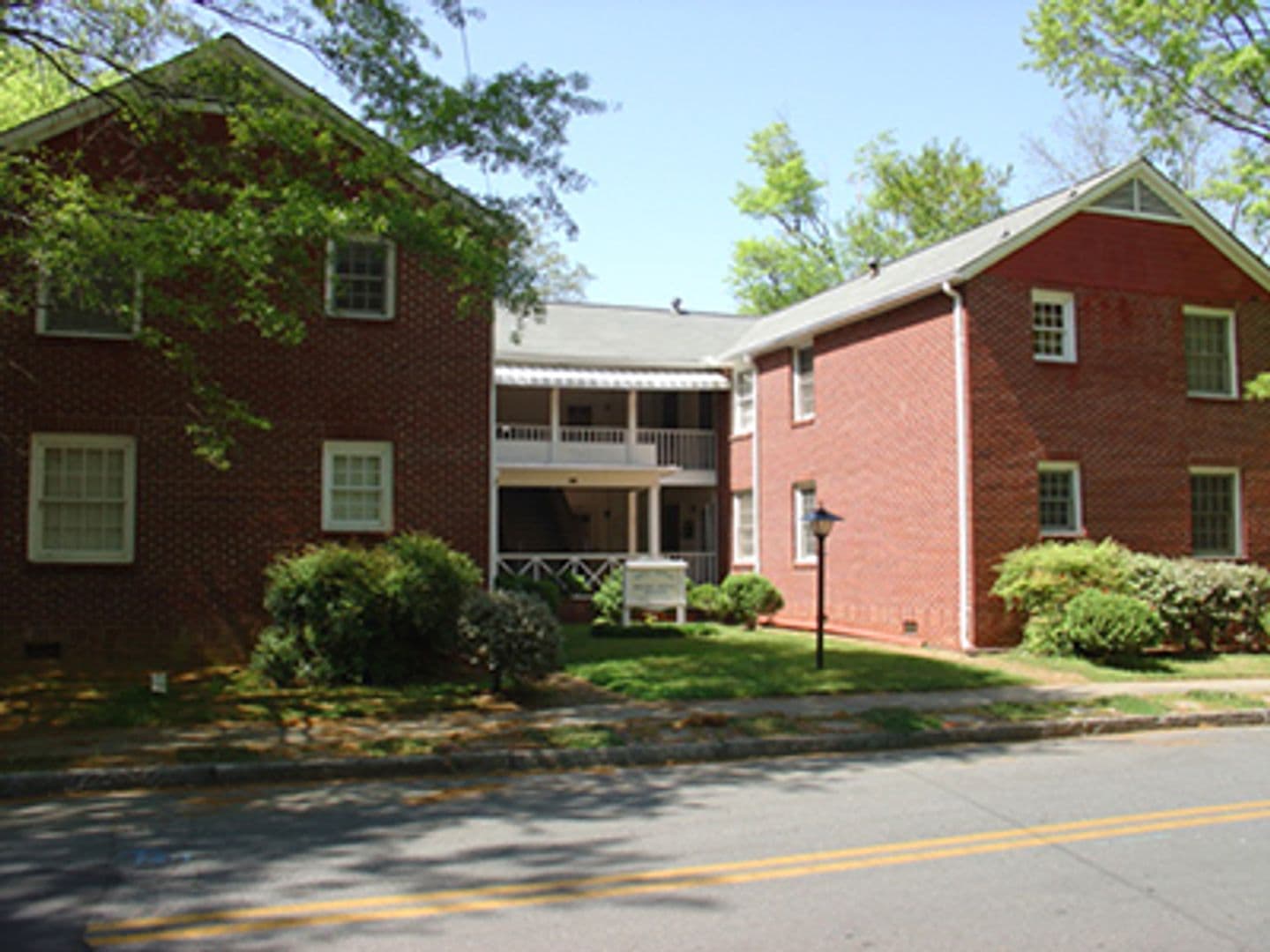Rome Apartment: 311 E 3rd Street
