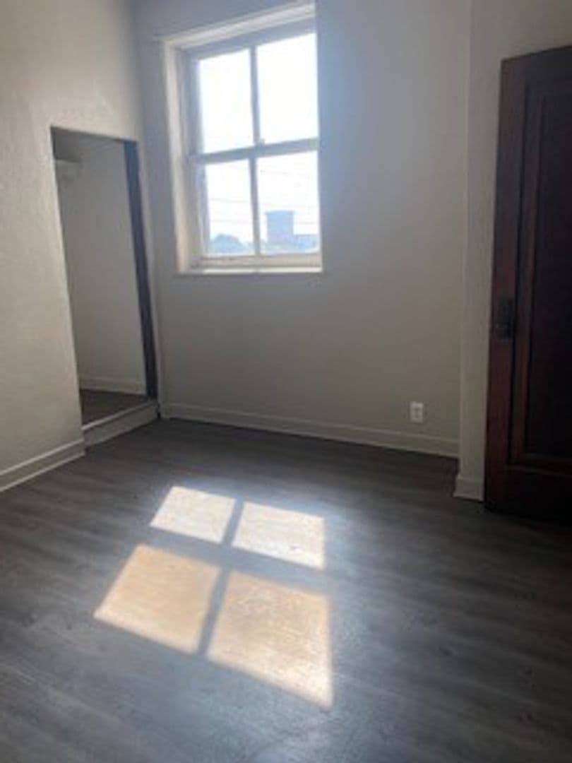 Morris Apartment: 309 Liberty Street