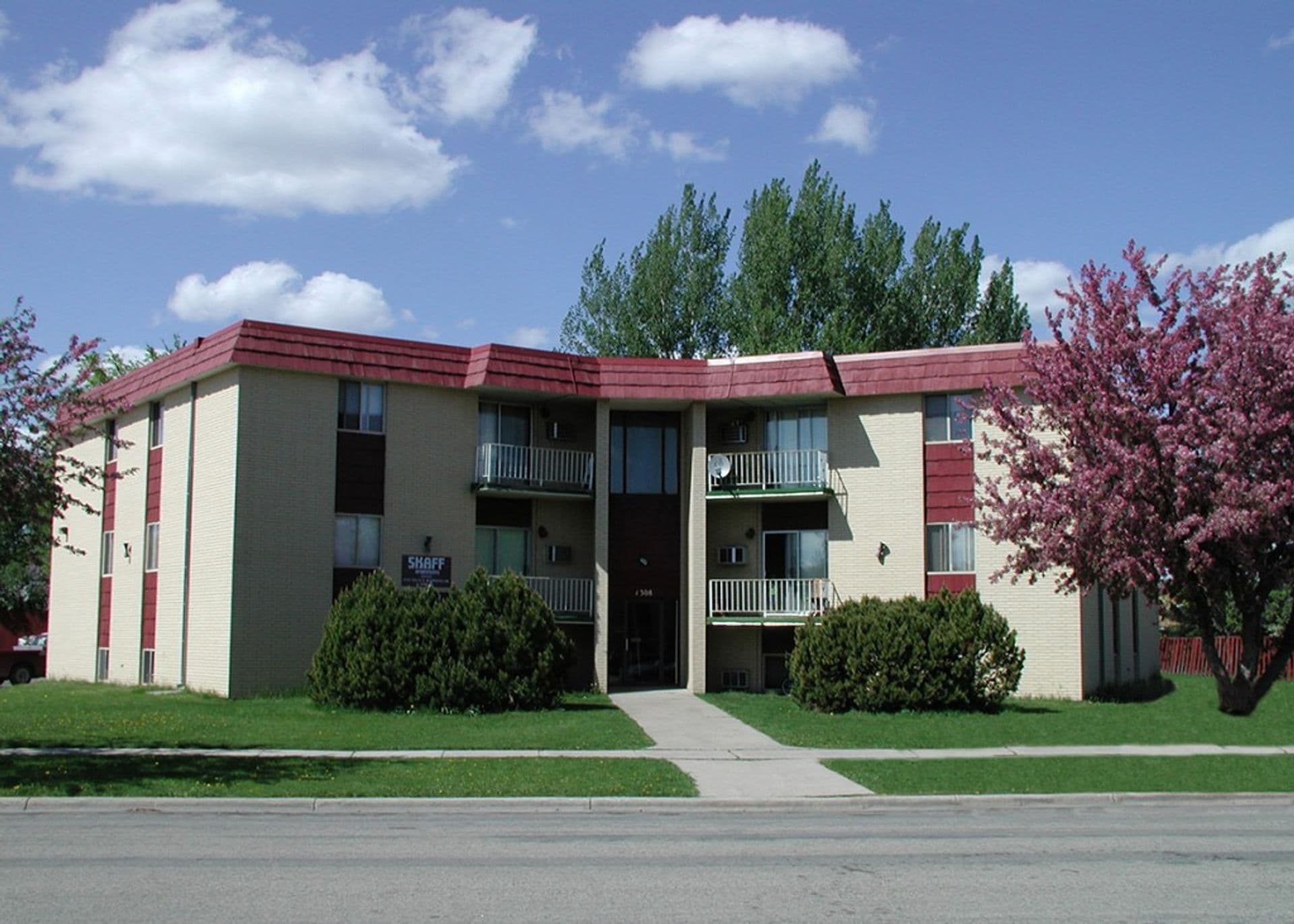 Moorhead Apartment: 1308 27th Ave S