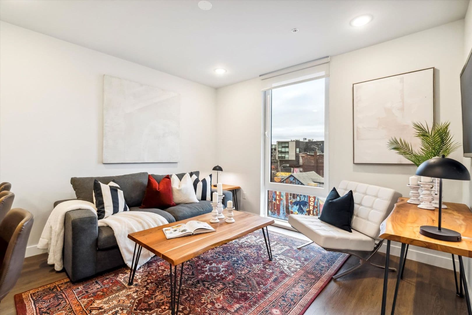 Philadelphia Apartment: 1102 Germantown Avenue