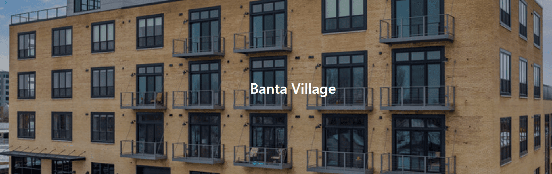 Menasha Apartment: 460 Ahnaip Street
