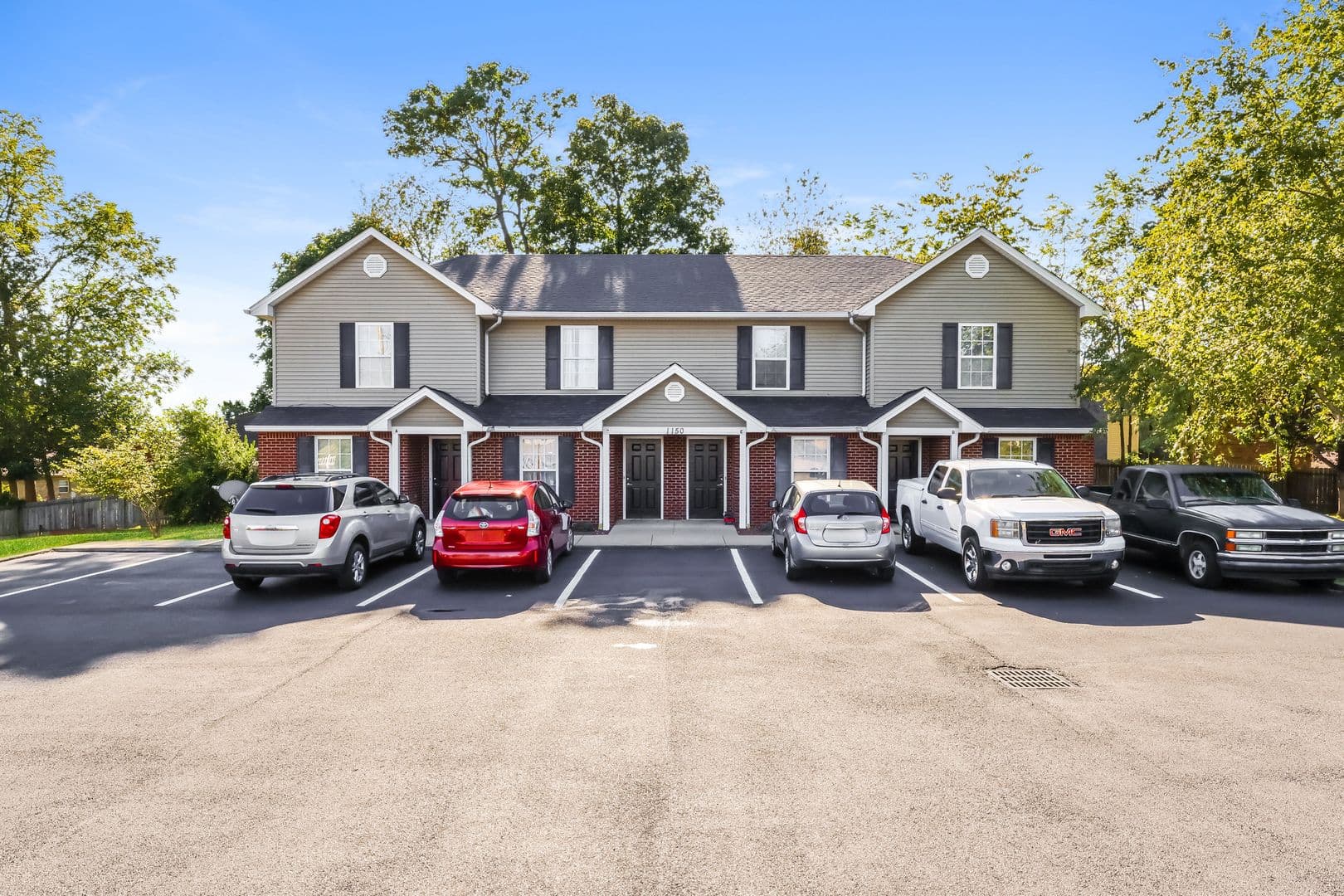 Elizabethtown Apartment: 1150, 1156, and 1164 Woodland Drive; 1204 Denada Lane