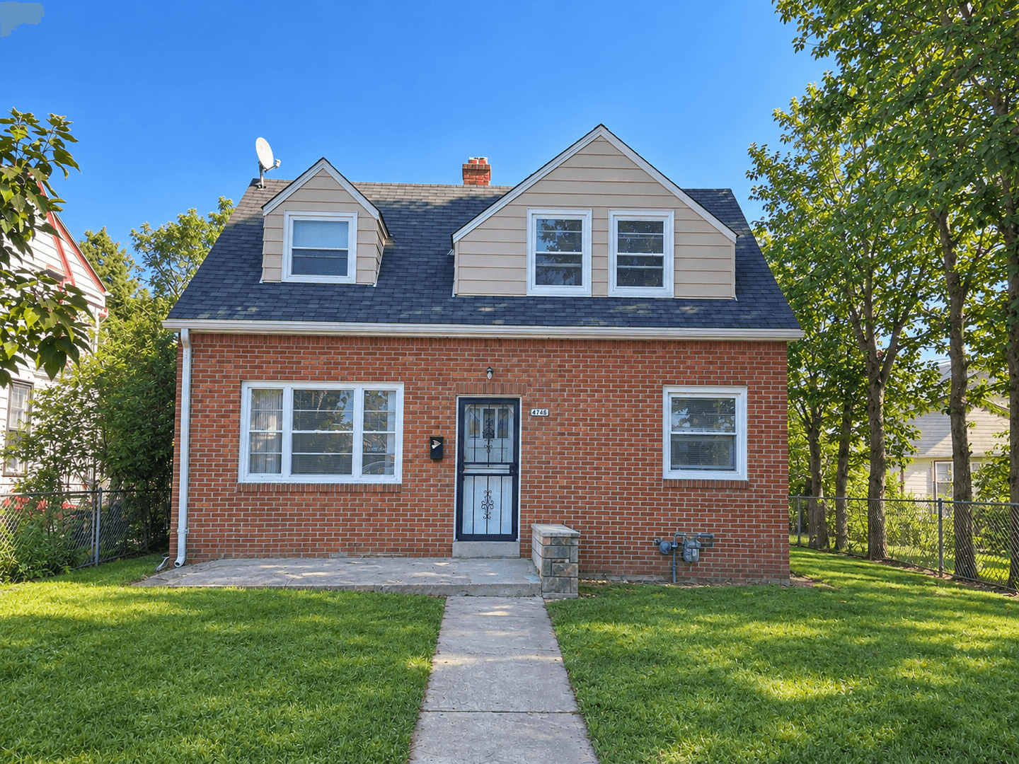 Milwaukee House: 4746 N 19th Pl.