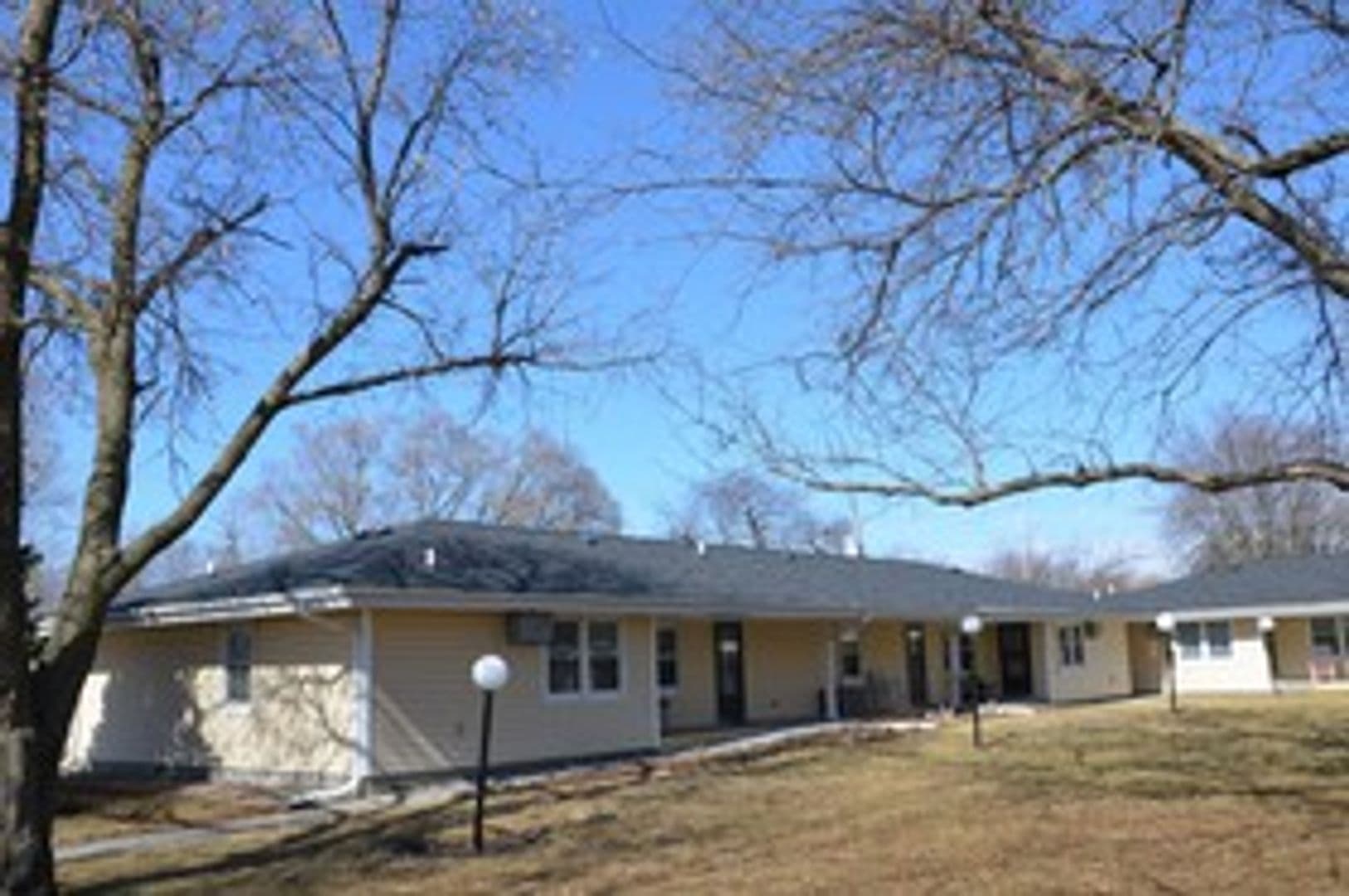 Mitchellville Apartment: 116 High Street SW
