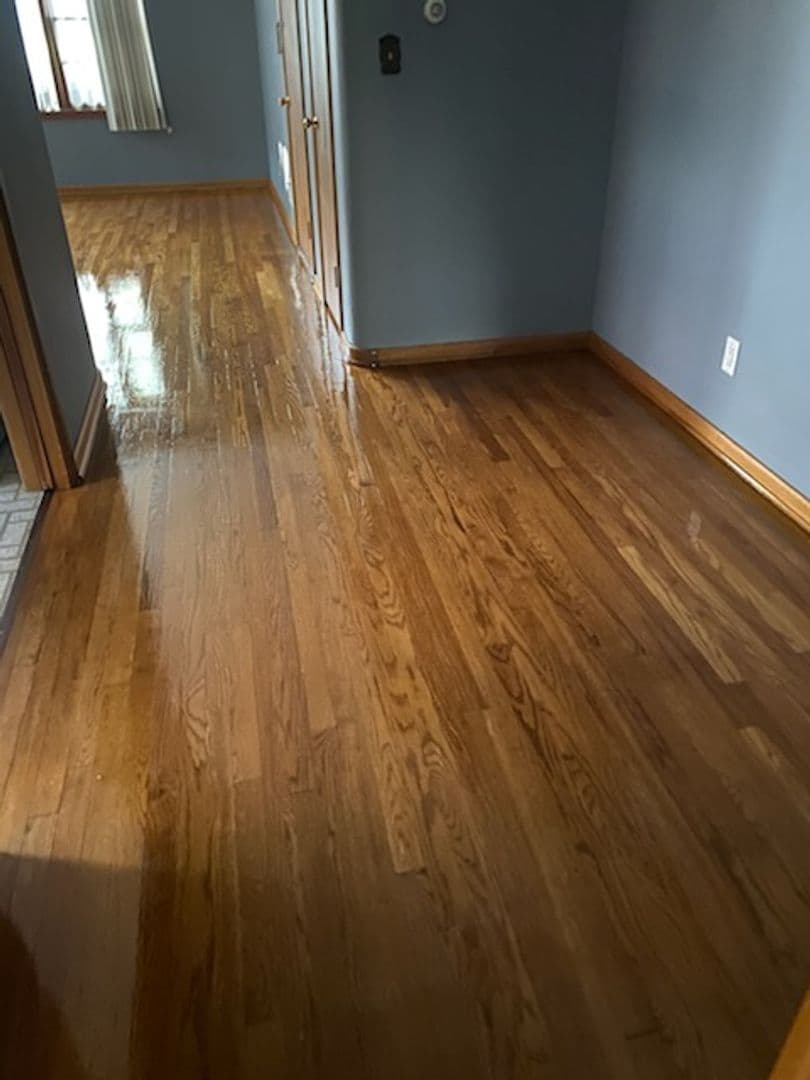 Rockford Apartment: 2216 8th Ave.