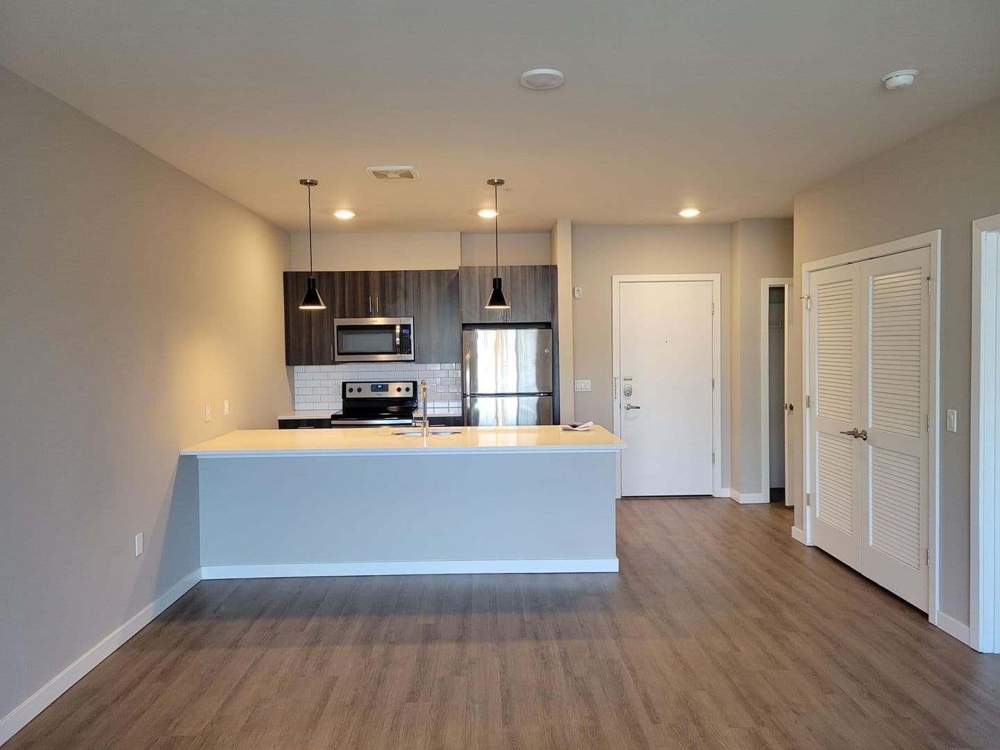 Somerville Apartment: 110 South Bridge St