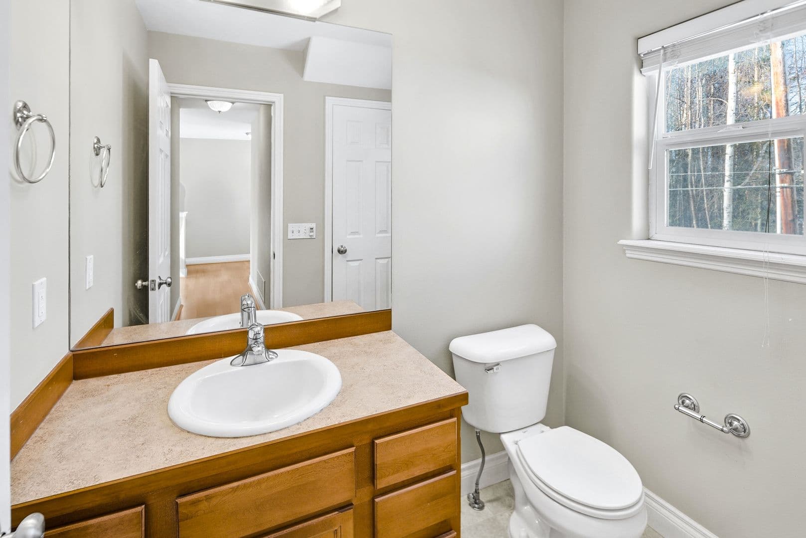 Anchorage Apartment: E. 56th Ave.