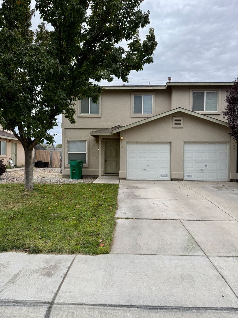 Fernley Apartment: 660 Sunny Lane