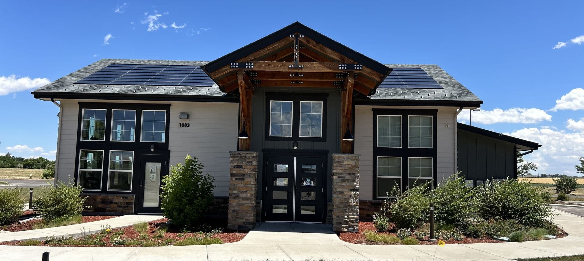 Brighton Apartment: 1083 S 8th Ave
