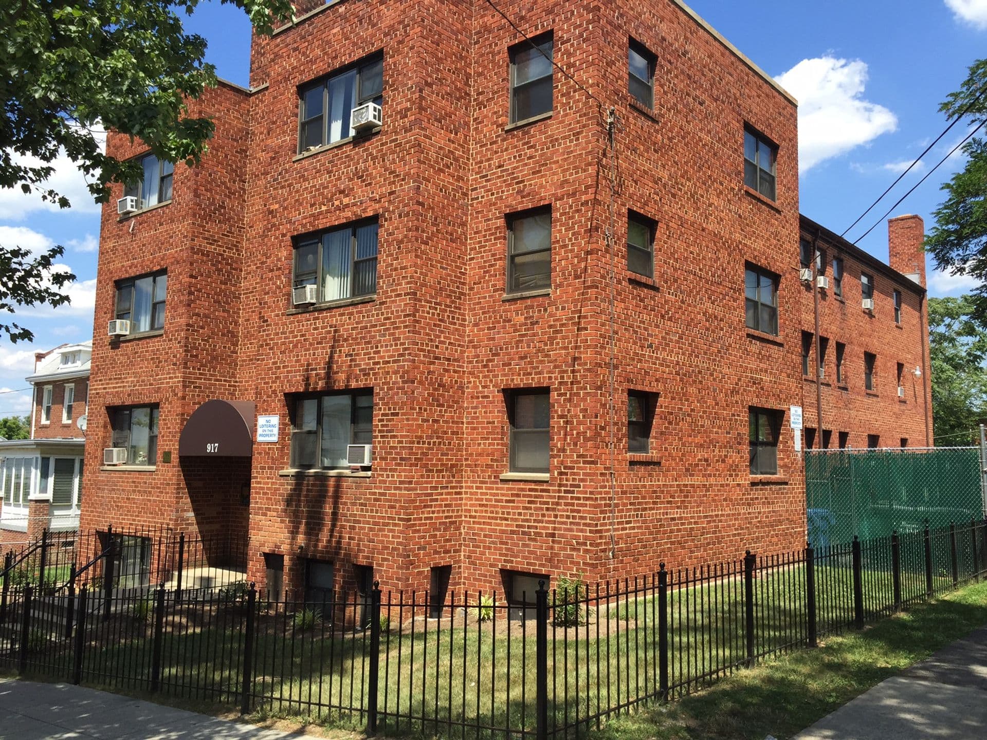 WASHINGTON Apartment: 917 48TH ST NE