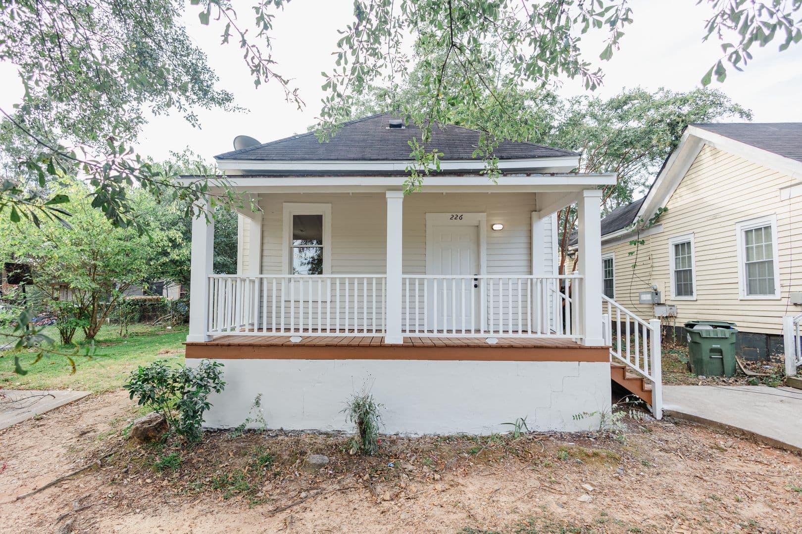 Griffin House: 226 E Chappell St