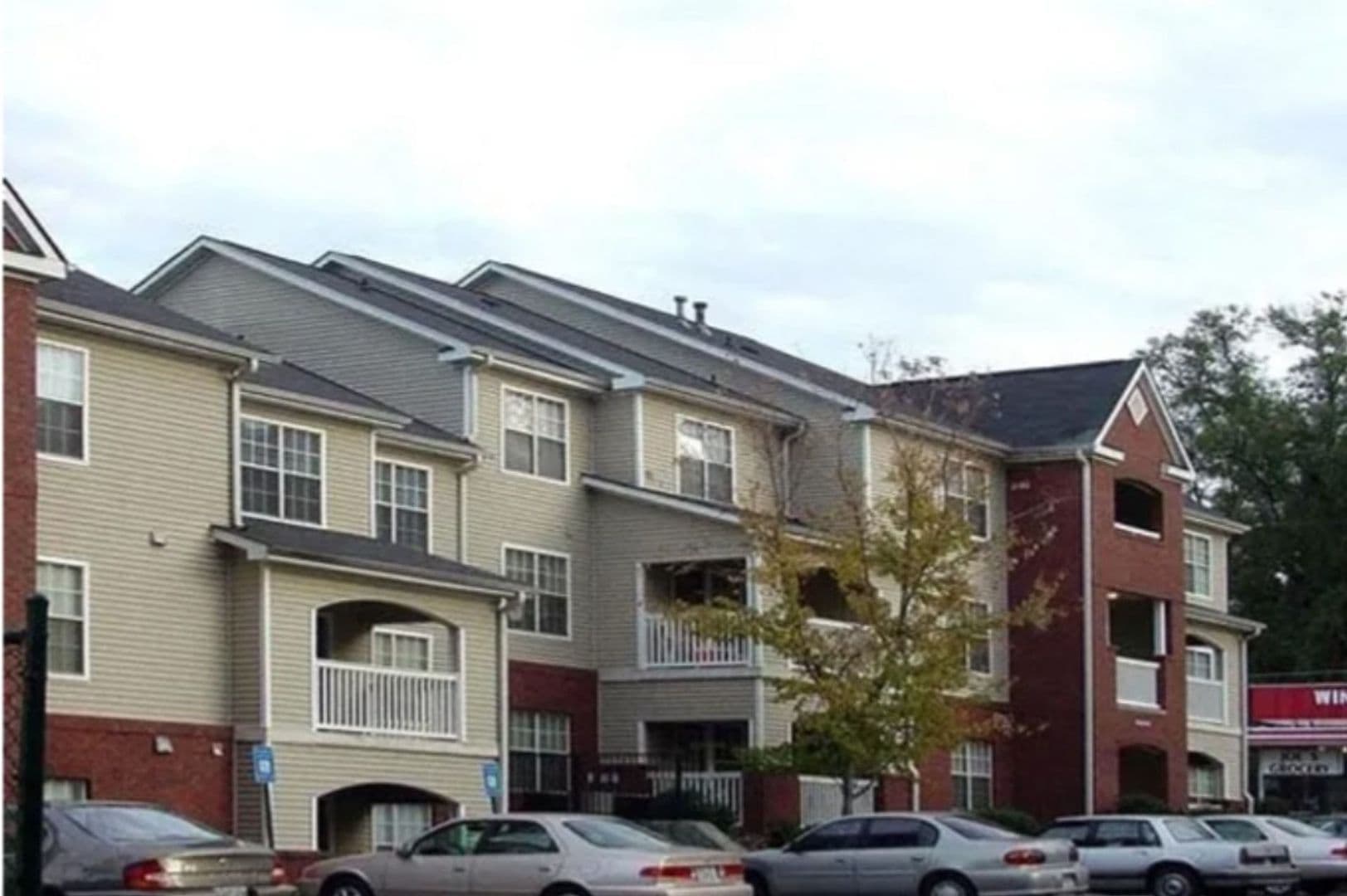 Atlanta Apartment: 875 Hank Aaron Drive SW