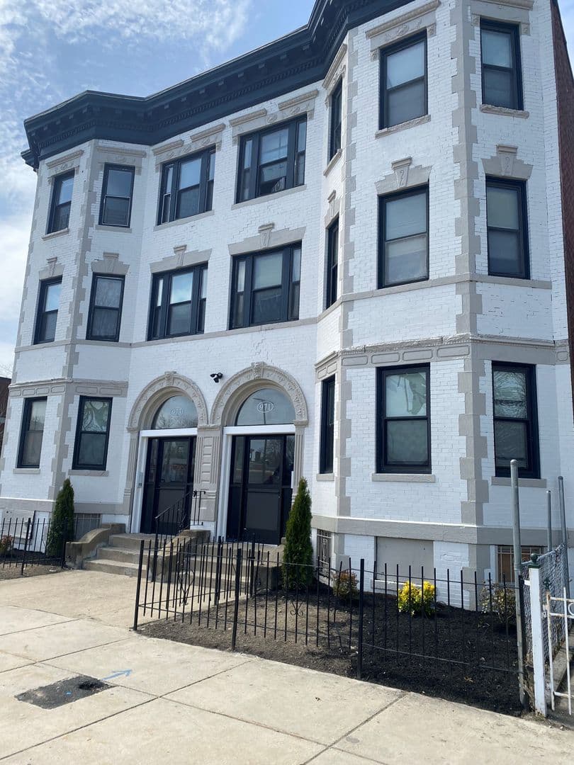 Dorchester Apartment: 971-973 Blue Hill Avenue