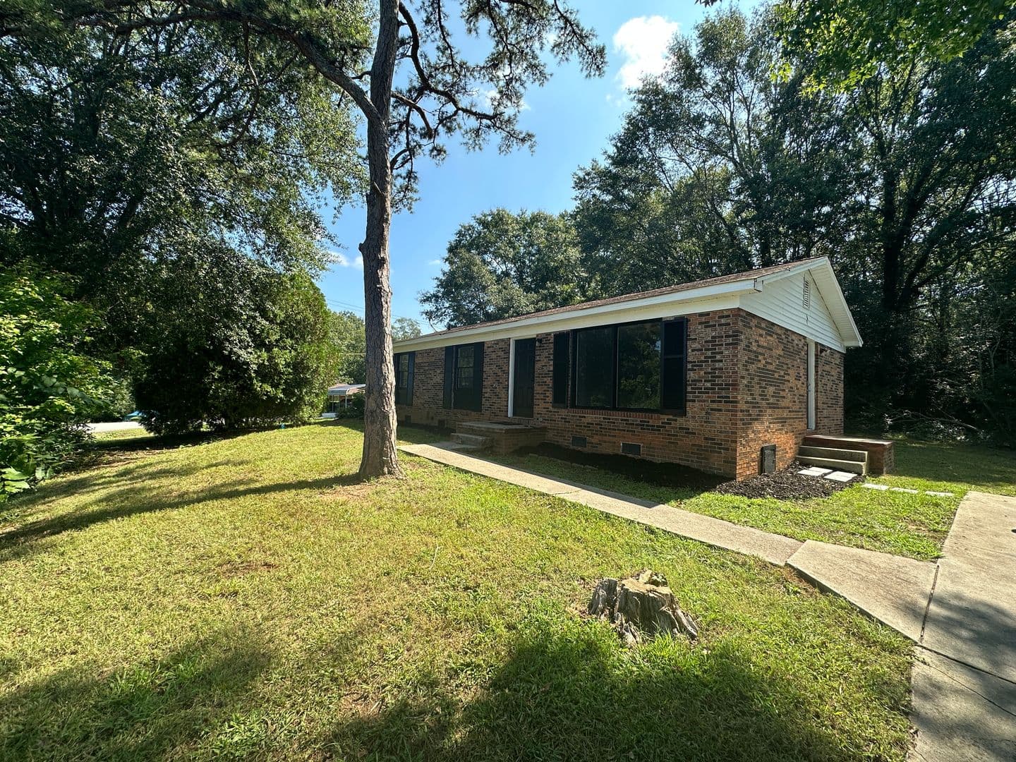 Clemson House: 111 Curtis Circle