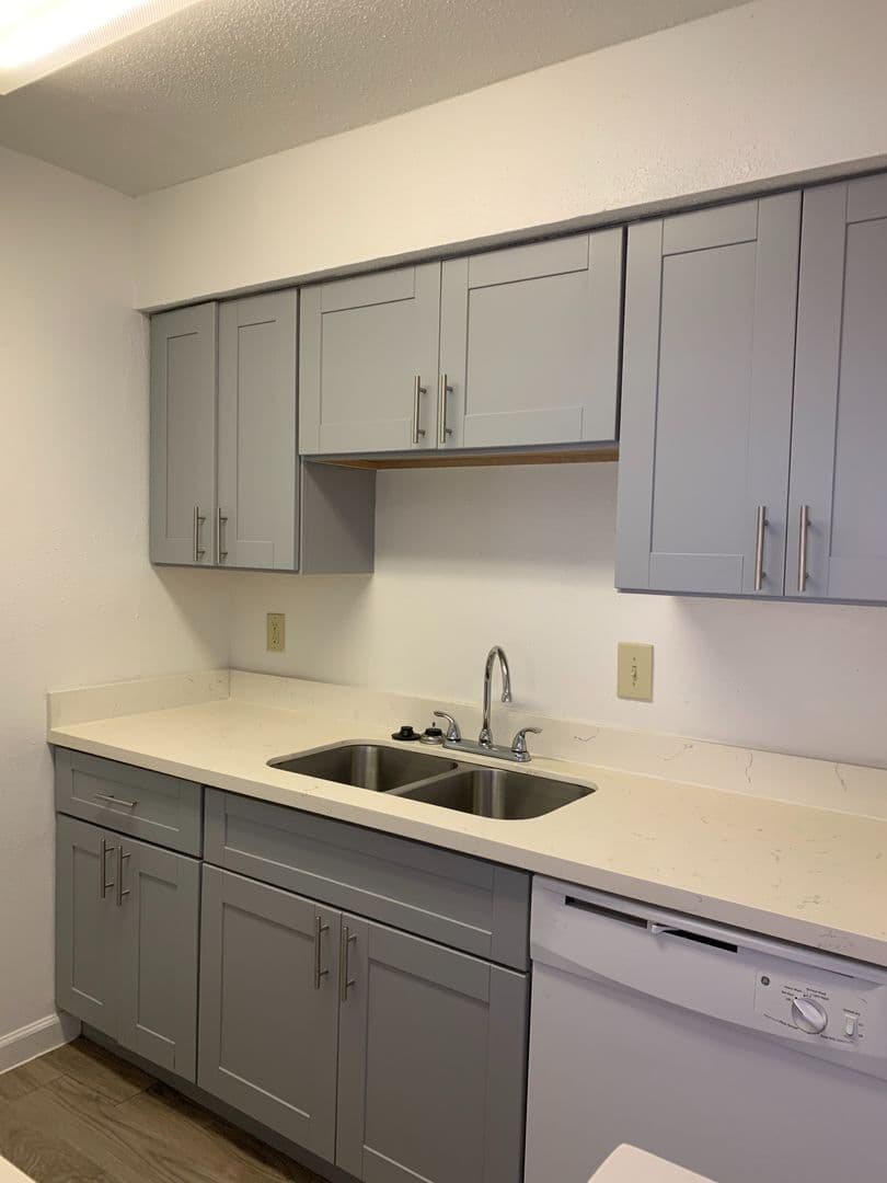 Houston Apartment: 16700 Kuykendahl Rd.