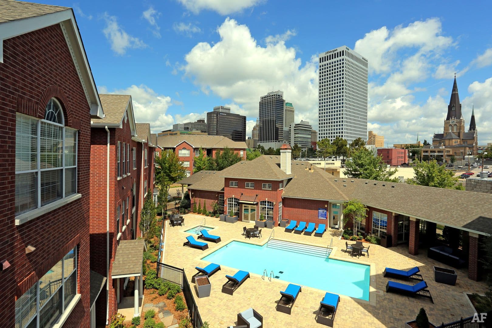 Tulsa Apartment: 1000 S Denver Ave