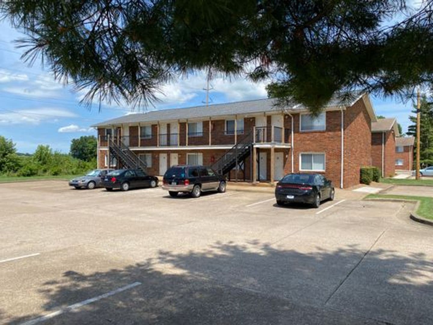 Mt. Vernon Apartment: 409 Green Valley Dr - Apt #45