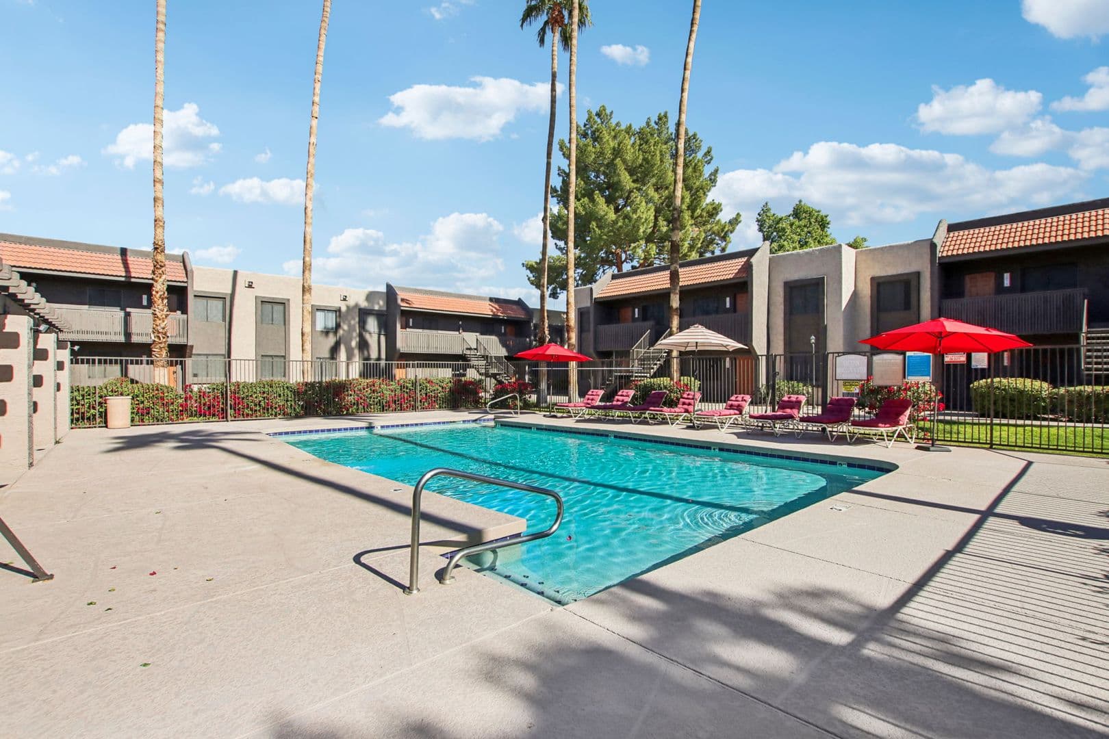 Phoenix Apartment: 14830 N Black Canyon Hwy