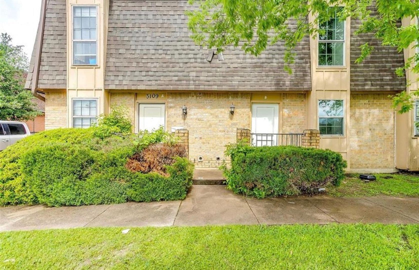 Fort Worth Apartment: 3109 Las Vegas Trail